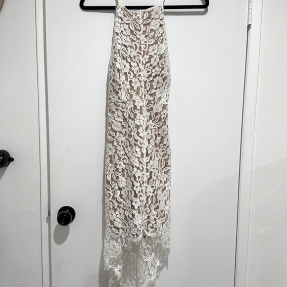 Lulus Dresses & Skirts - Lulu’s high low lace dress with open back